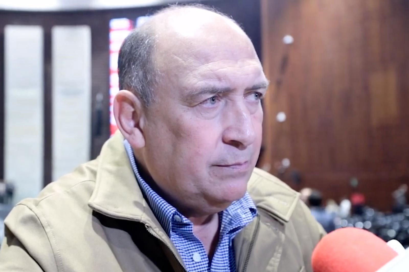 “Se pierden derechos, se viola el interés legítimo y hoy tenemos menos garantías los mexicanos”, sostuvo en declaraciones a representantes de medios de comunicación. 