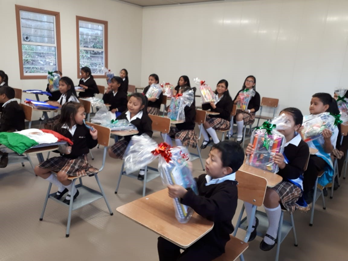 De acuerdo con cifras del INEGI, 30% de los jóvenes mexicanos viven en pobreza, frente al 26% de los adultos, y la cifra se eleva a 32% entre las mujeres jóvenes.