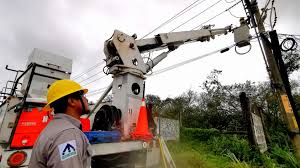 El corte de energía se registró en diversas zonas de los estados de Yucatán, Campeche y Quintana Roo, generando interrupciones en servicios básicos, semáforos, actividades comerciales y operaciones aeroportuarias.