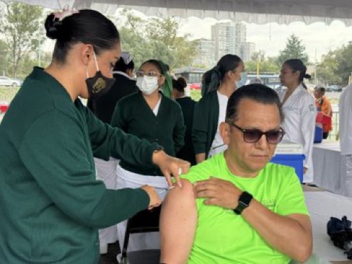 La jornada se realiza en coordinación con el Instituto Mexicano del Seguro Social (IMSS), IMSS Bienestar, el Instituto de Seguridad y Servicios Sociales de los Trabajadores del Estado (ISSSTE) y la Universidad Nacional Autónoma de México (UNAM).