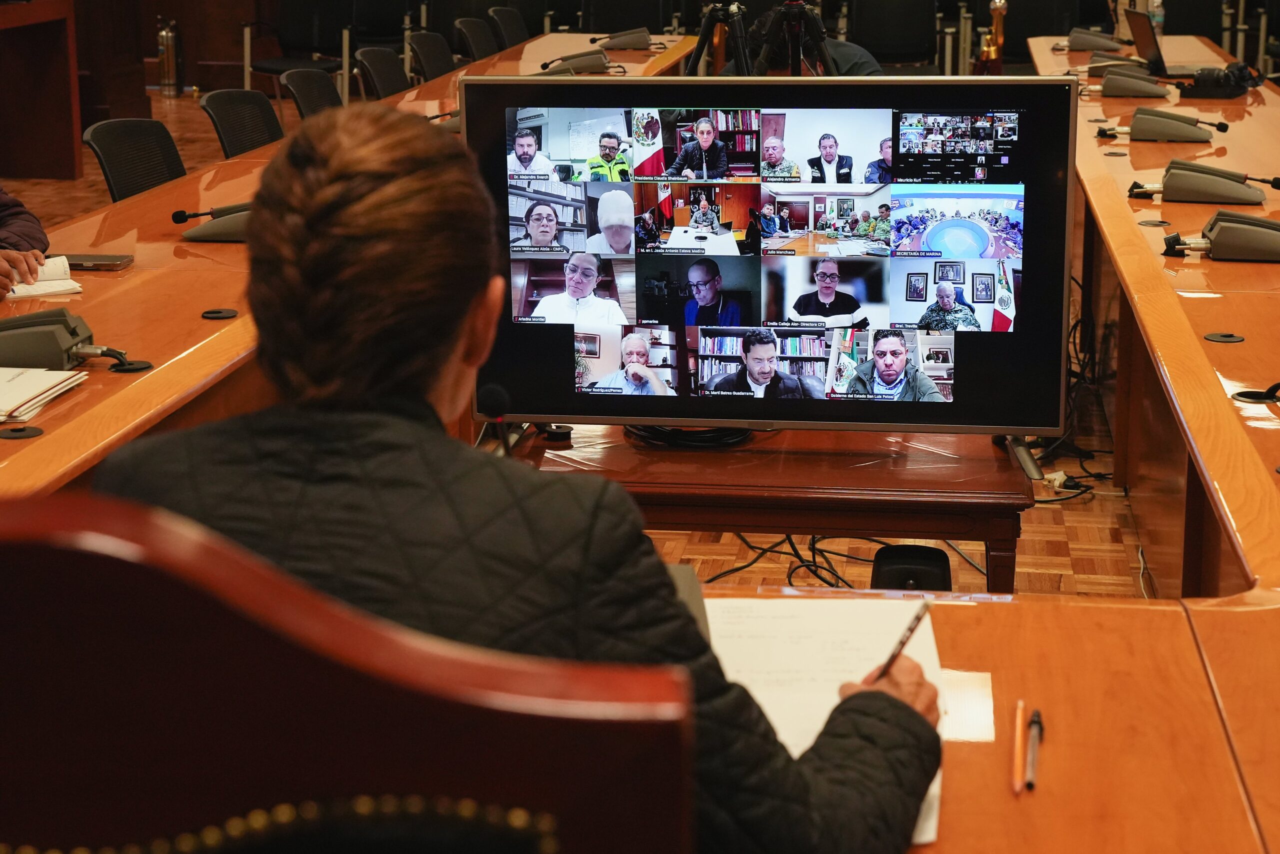 La presidenta destacó que la atención a la emergencia se realiza de manera conjunta entre dependencias federales y gobiernos estatales.