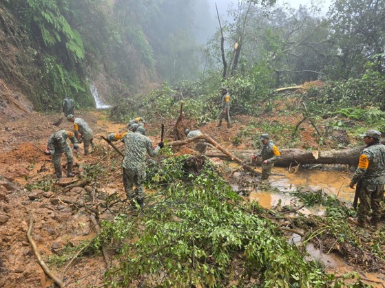 El titular de la SICT puntualizó que 52 mil 805 elementos de dependencias federales y estatales participan activamente en las labores de atención Foto: Defensa.