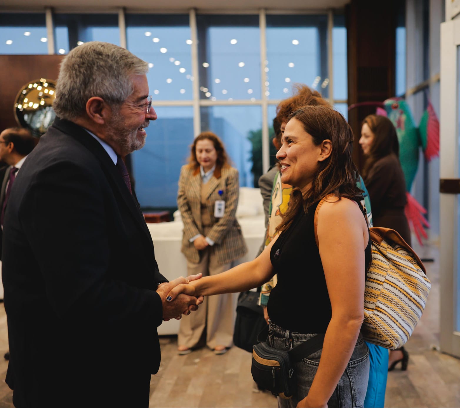 El arribo tuvo lugar en la Base Aérea Militar del Aeropuerto Internacional de la Ciudad de México, donde fueron recibidos por sus familiares, amistades y el canciller Juan Ramón de la Fuente, titular de la Secretaría de Relaciones Exteriores (SRE).