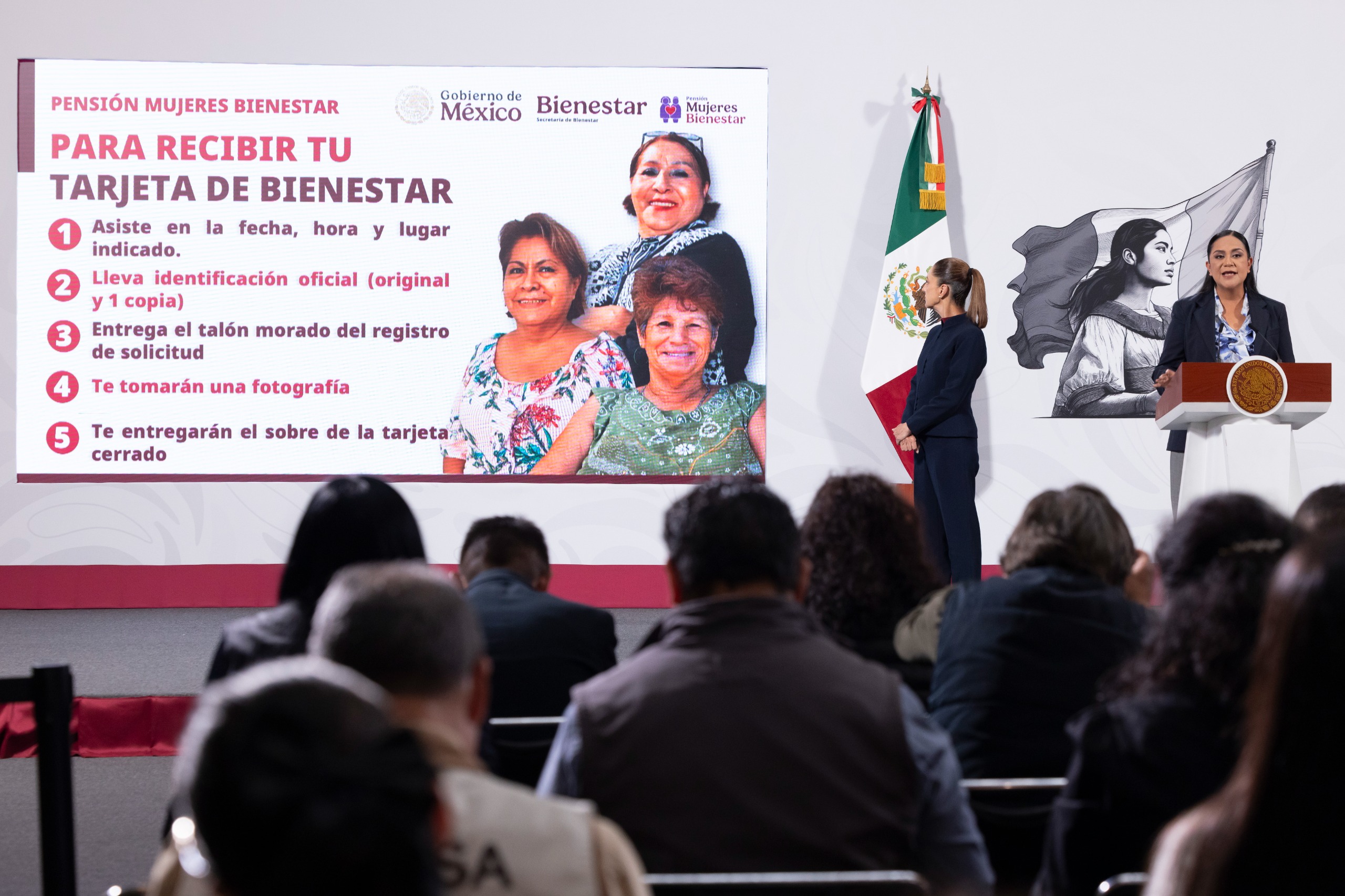 La mandataria explicó que los caminos colapsados y deslaves en zonas montañosas de Veracruz, Puebla, Hidalgo, Querétaro y San Luis Potosí complican el ingreso de maquinaria y brigadas.