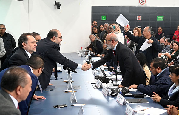 La Universidad Nacional Autónoma de México (UNAM) y el Sindicato de Trabajadores de la UNAM (STUNAM) instalaron formalmente la mesa de negociación para la revisión salarial correspondiente al periodo del 1 de noviembre de 2025 al 31 de octubre de 2026.