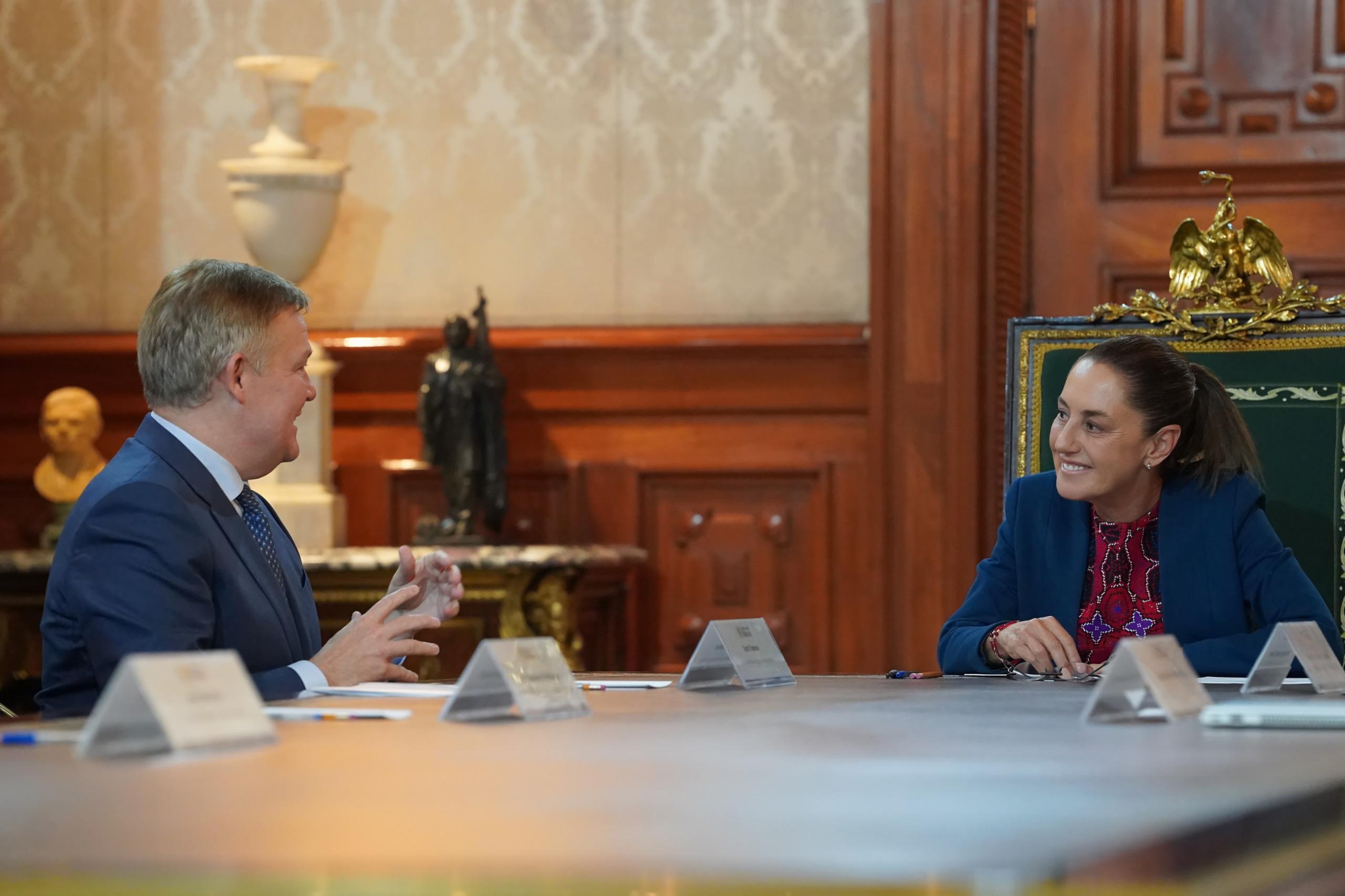 Este acercamiento forma parte de una serie de reuniones estratégicas que la presidenta ha sostenido con líderes empresariales internacionales.