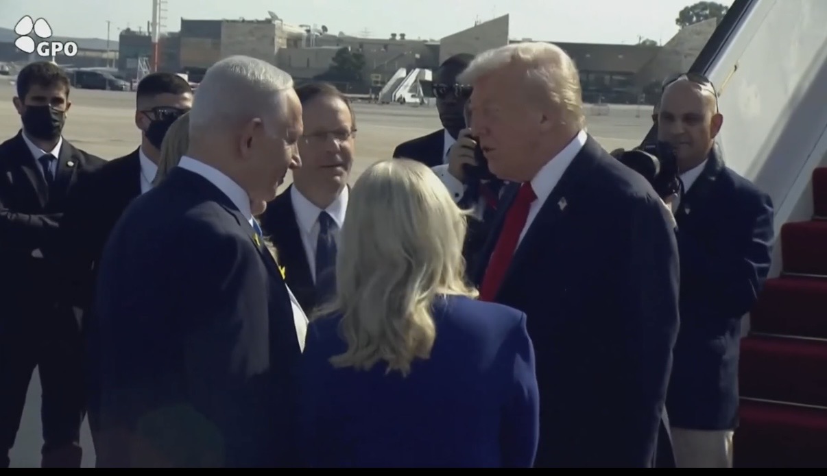 El viaje ocurre en un momento crucial, mientras ambas partes comienzan a aplicar la primera fase del acuerdo diseñado por la administración estadounidense.