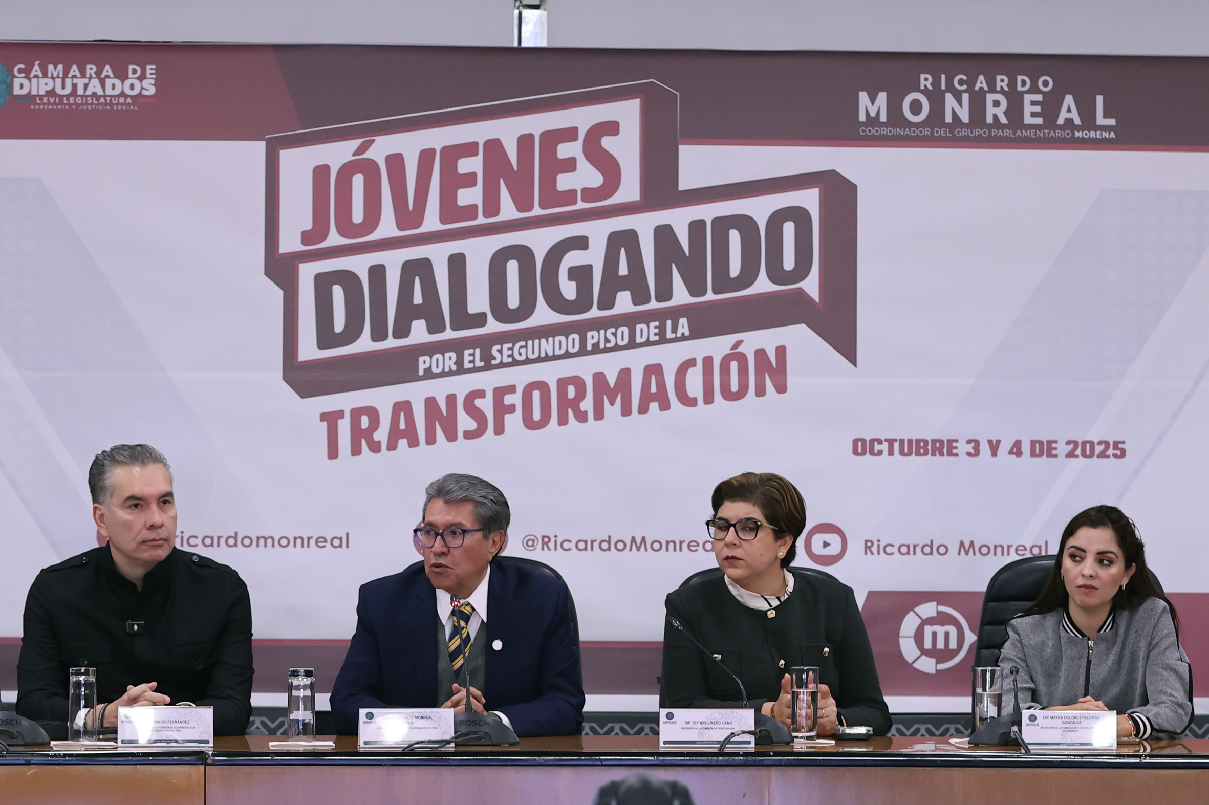 Al inaugurar la octava edición del seminario Jóvenes Dialogando por el Segundo Piso de la Transformación, el diputado detalló que el propósito de estos ejercicios es preparar a la nueva generación de servidoras y servidores públicos.