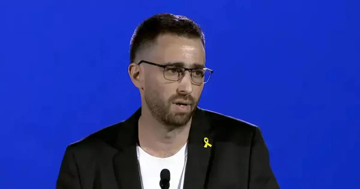 En una conferencia en Washington, cuatro exrehenes describieron el horror vivido en túneles y celda, y agradecieron el apoyo internacional que mantuvo su esperanza.