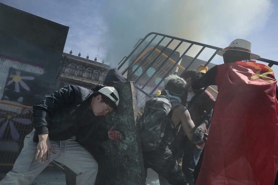 La dependencia condenó particularmente las agresiones contra elementos de la Secretaría de Seguridad Ciudadana. Foto: X: @rthur013