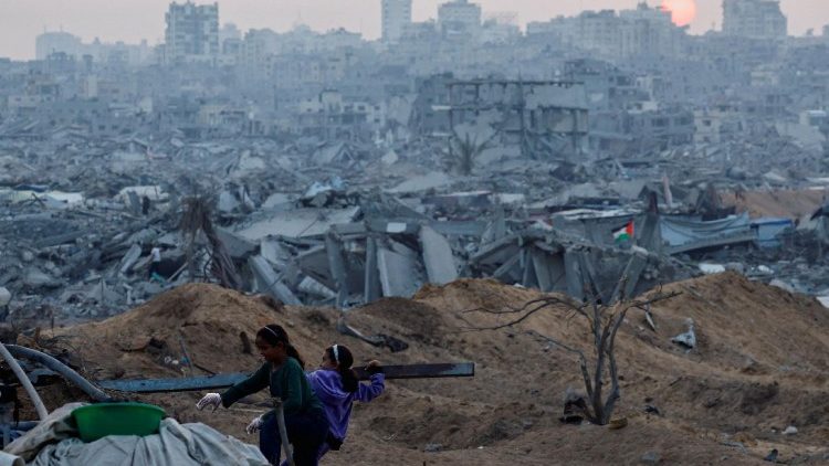 El canciller mexicano reiteró la posición histórica de México en materia internacional.