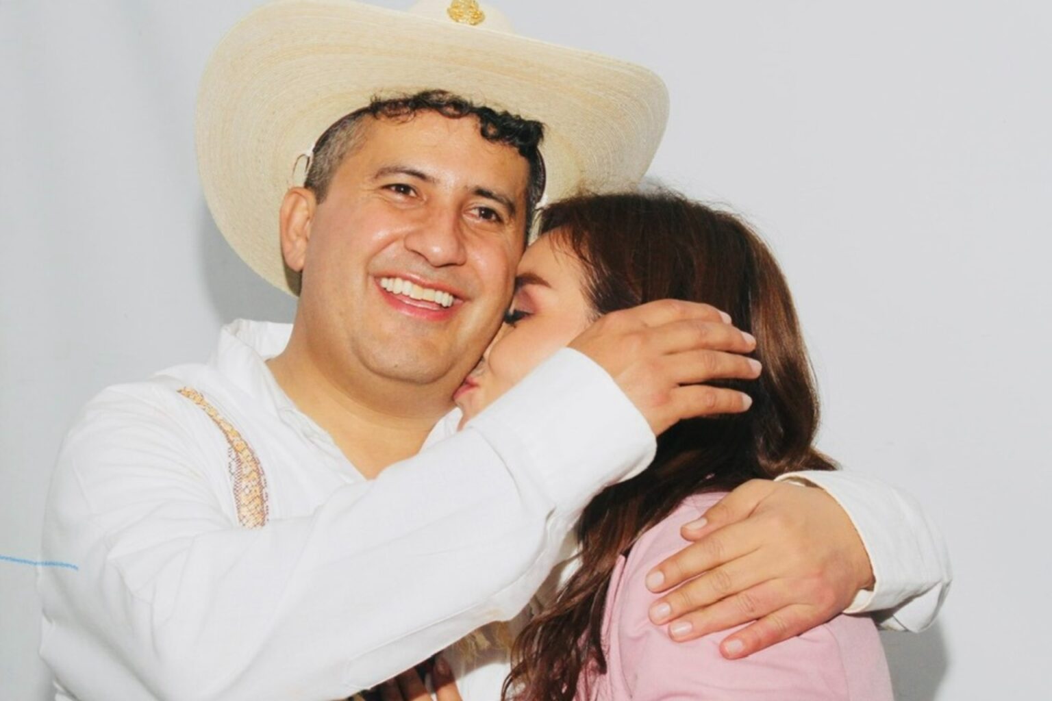 La tragedia ha generado indignación en Uruapan y otras zonas de Michoacán, donde ciudadanos y organizaciones han exigido justicia y mayor seguridad.