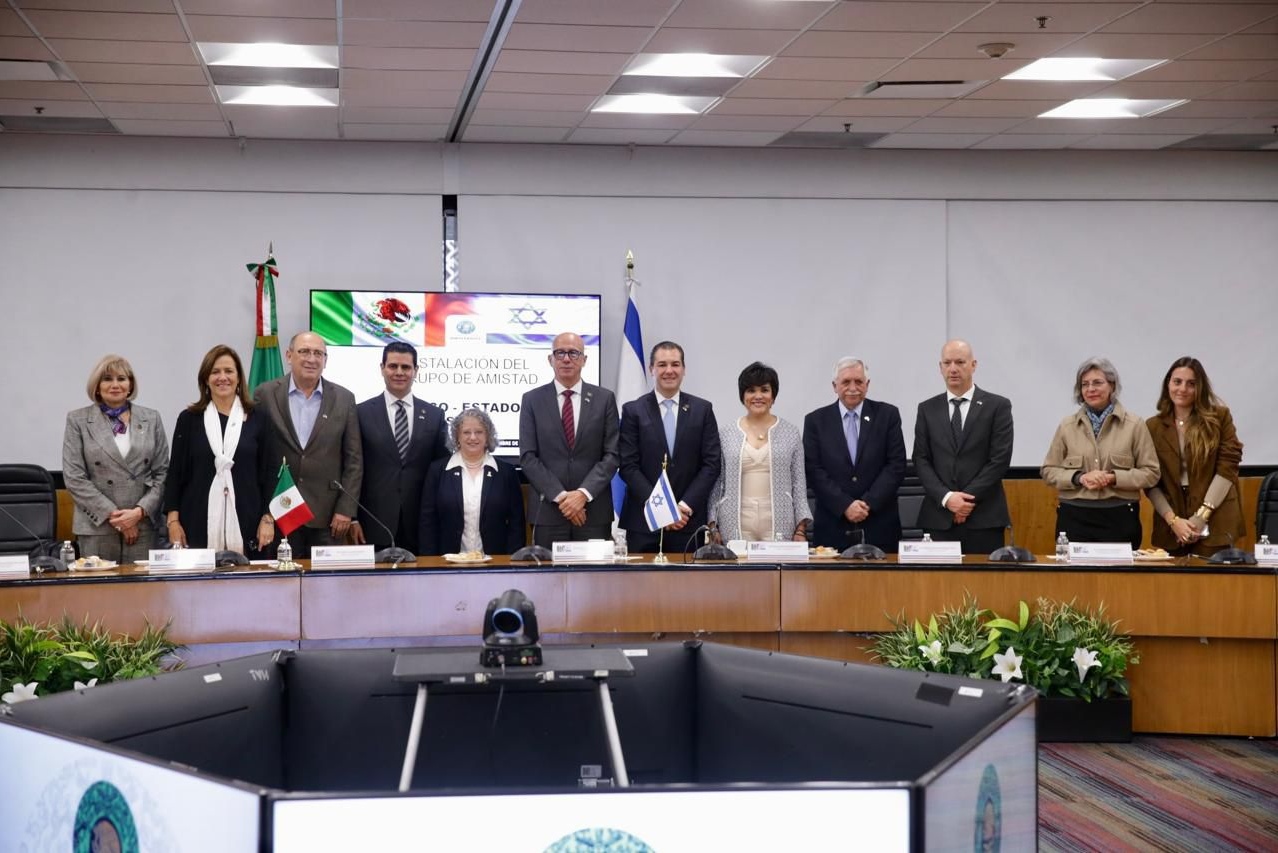 Al acto acudió la embajadora Einat Kranz Neiger.