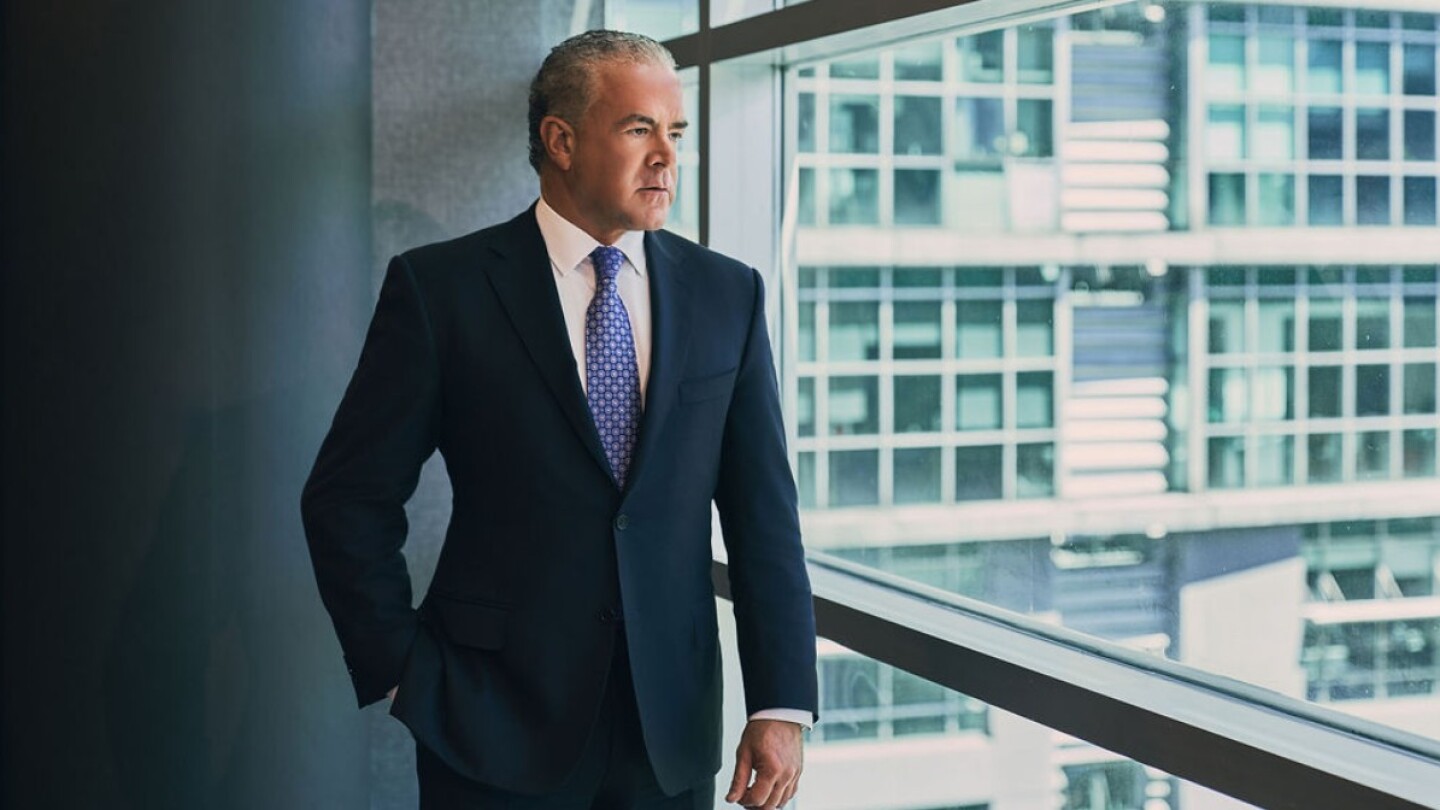 De acuerdo con la investigación federal, Rocha Cantú habría encabezado un grupo que contrabandeaba combustible desde Centroamérica hacia Estados Unidos.