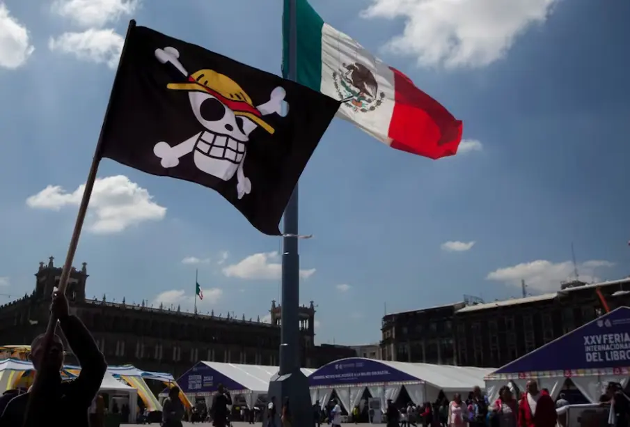 Sheinbaum sostuvo que las vallas no representan una acción represiva, sino una medida de contención para evitar riesgos mayores.