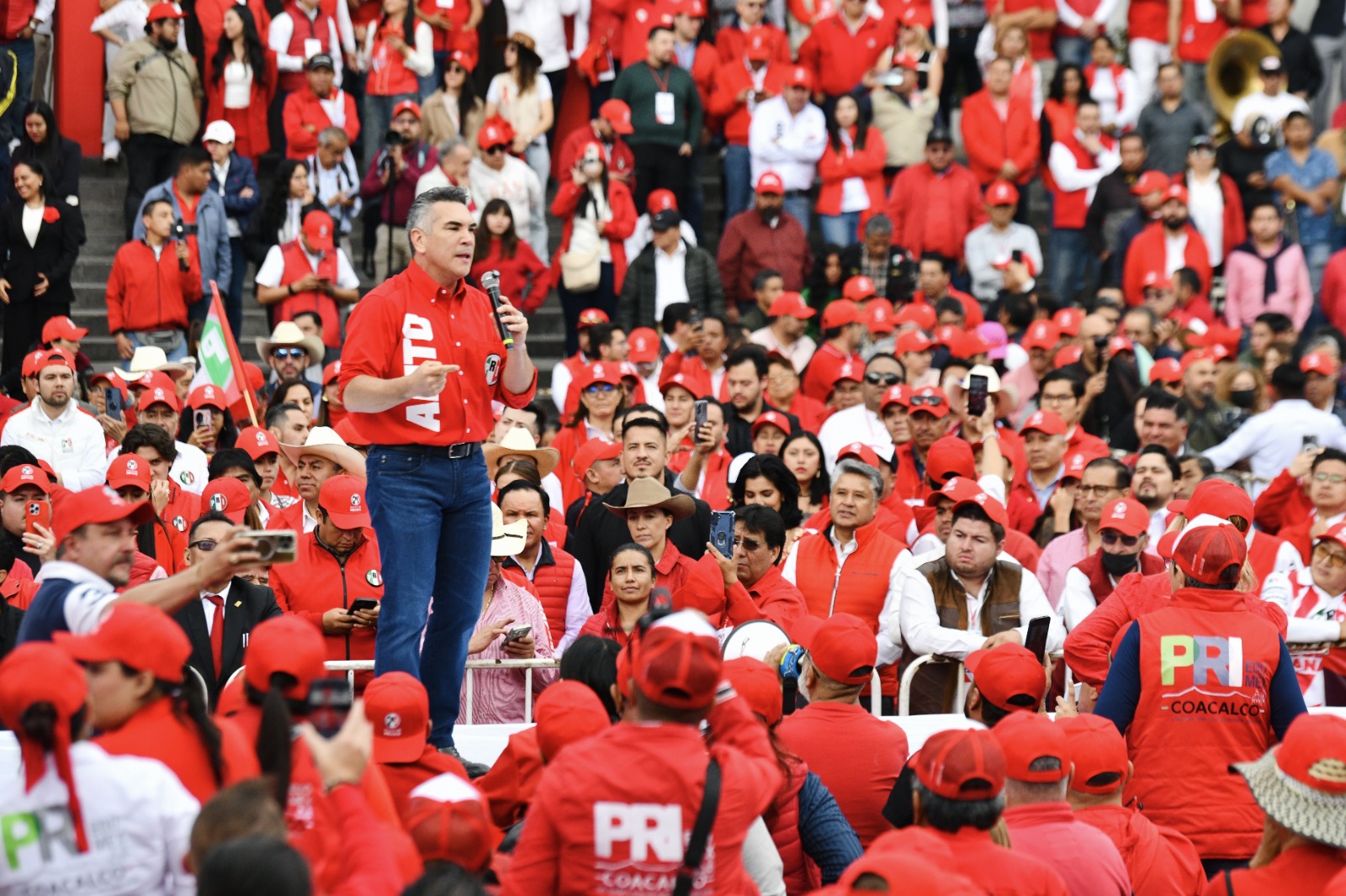 El dirigente nacional del PRI acusa siete años de retrocesos y asegura que el priismo mexiquense encabezará el camino de regreso a la Presidencia en 2027.