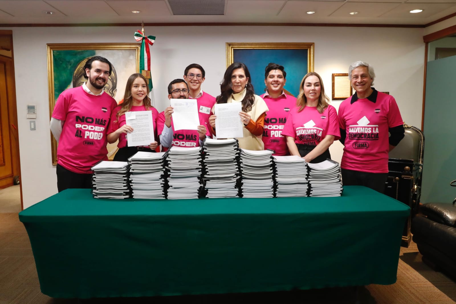 Informa la presidenta de la Mesa Directiva que se enviará al INE para su verificación.