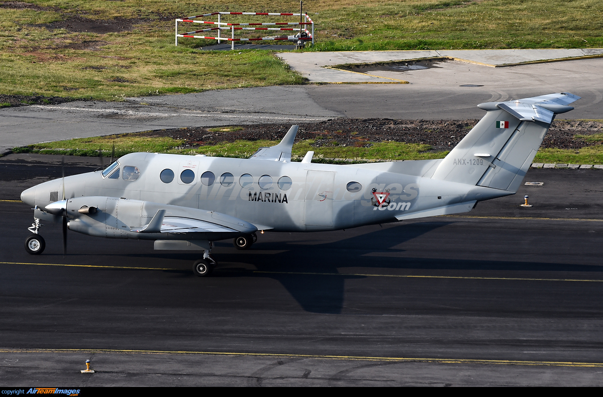 El siniestro ocurrió durante una misión humanitaria; autoridades de México y Estados Unidos mantienen labores de rescate e investigación.