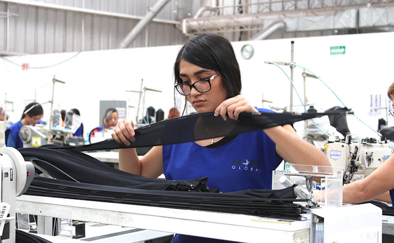 La encuesta anual de autoevaluación laboral de OCC revela que, aunque 45% de los trabajadores percibió un retroceso en su situación laboral durante 2025.