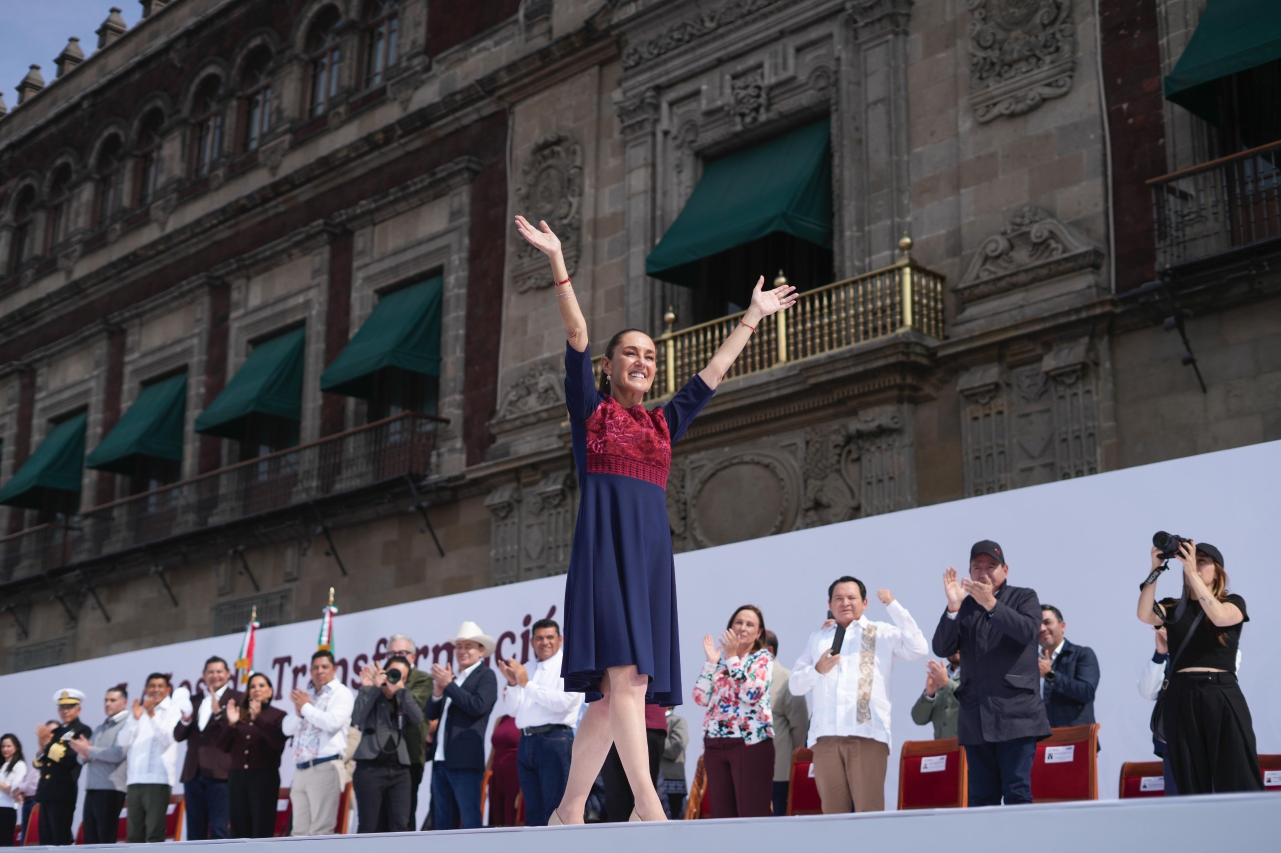 La Presidenta coloca la austeridad como eje moral de su gobierno y advierte que ningún servidor público debe vivir por encima del pueblo.