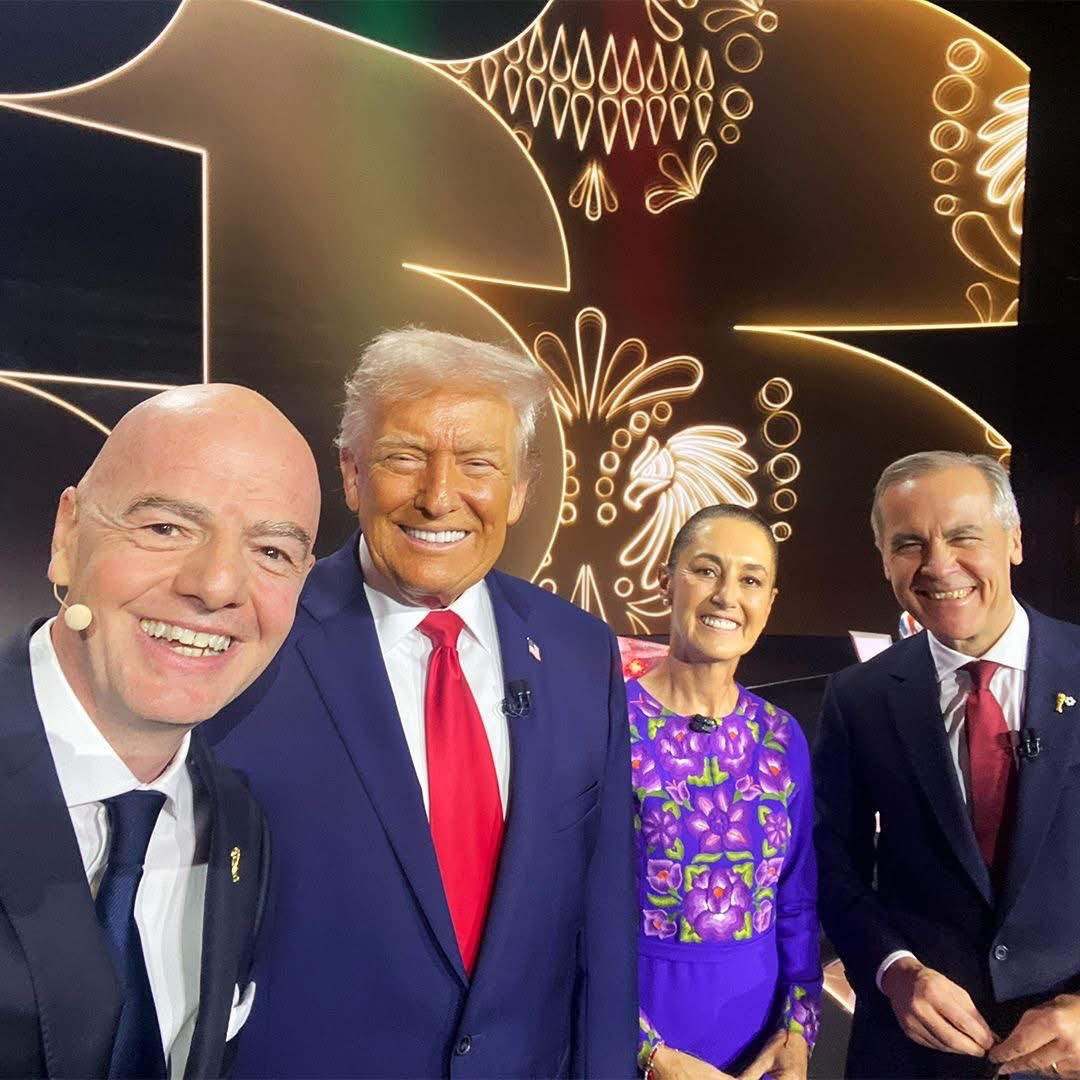 Un gesto simbólico en el sorteo del Mundial 2026 reunió a los tres mandatarios de Norteamérica en Washington, marcando la primera aparición conjunta de Claudia Sheinbaum, Donald Trump y Mark Carney.