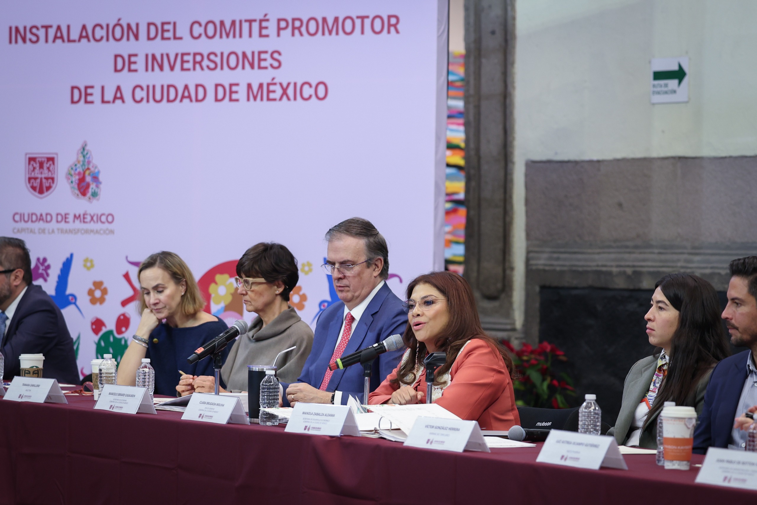 Al instalar el Comité Promotor de Inversiones, la Jefa de Gobierno aseguró que la capital ofrece estabilidad, seguridad y condiciones favorables para atraer capital nacional y extranjero, con un aumento de 45% en inversión extranjera directa y avances en seguridad y finanzas públicas.