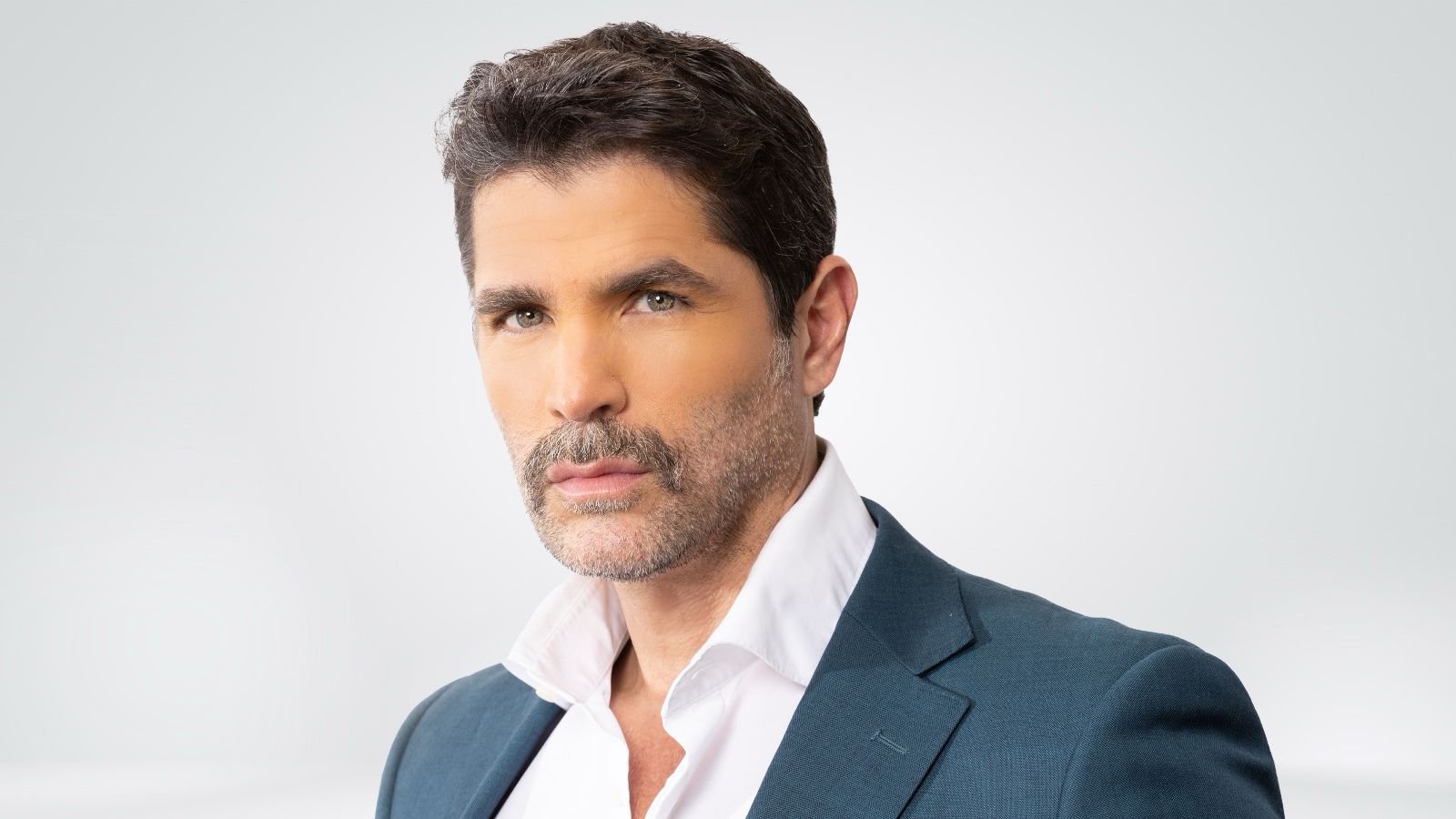 El órgano de audiencias del Sistema Público de Radiodifusión argumentó que la entrevista no cumplía con principios de derechos humanos, pero la decisión fue cuestionada por no aplicar los mismos criterios a otros casos.