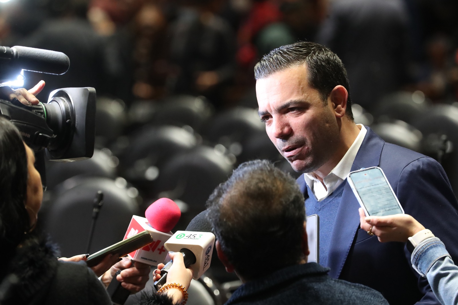 El coordinador panista, Elías Lixa Abimerhi, afirmó que su bancada definirá postura hasta conocer una propuesta formal y advirtió que sin frenar al crimen organizado no habrá reforma que beneficie a la ciudadanía.