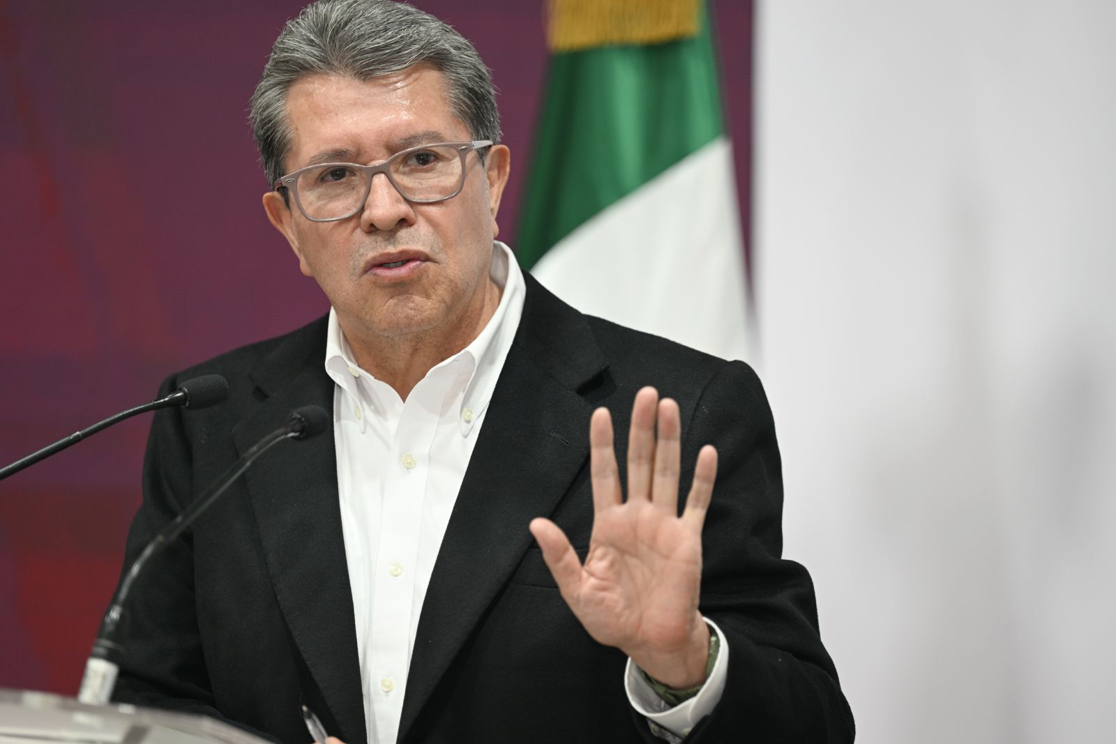 El coordinador parlamentario informó que todas y todos los funcionarios invitados acudirán a la reunión de este sábado y anunció un segundo encuentro con titulares de Seguridad, Salud, Bienestar e Indesol.