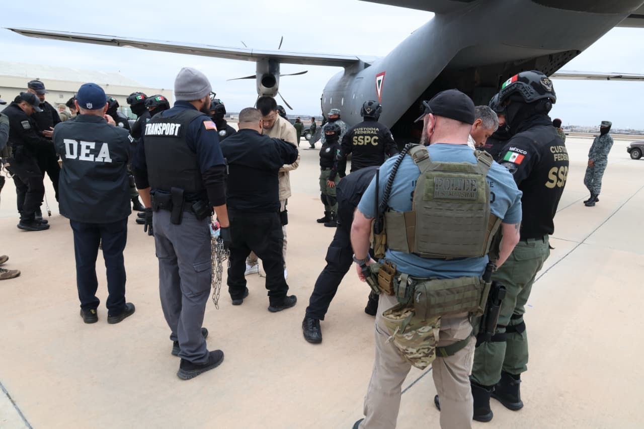 El diputado Héctor Saúl Téllez Hernández acusó opacidad en los traslados de reos y advirtió posibles violaciones a la Constitución por decisiones unilaterales del Ejecutivo.