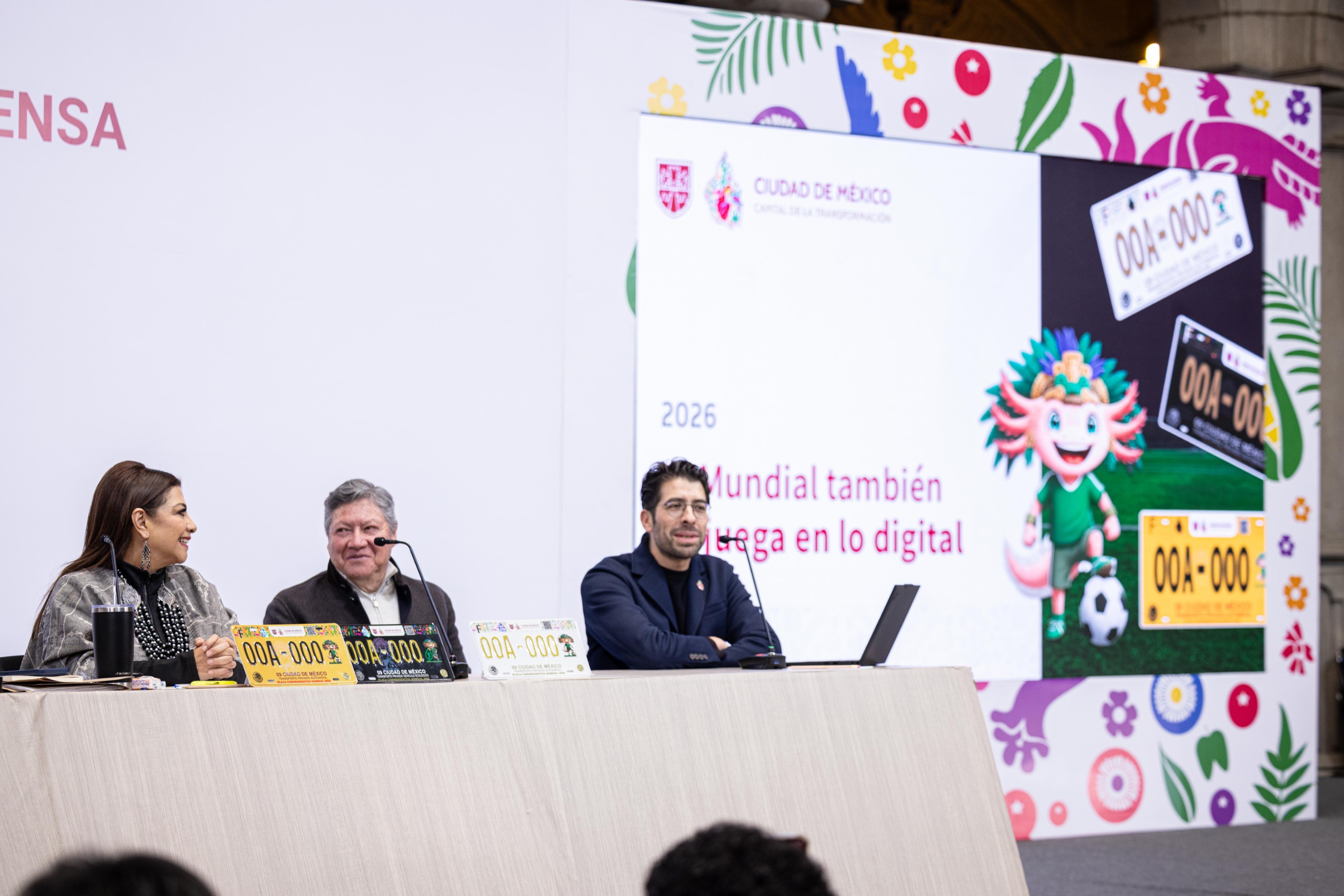 Edición limitada de 60 mil láminas costará 1,500 pesos; Brugada asegura que la capital está preparada en seguridad, logística e infraestructura rumbo a la Copa del Mundo