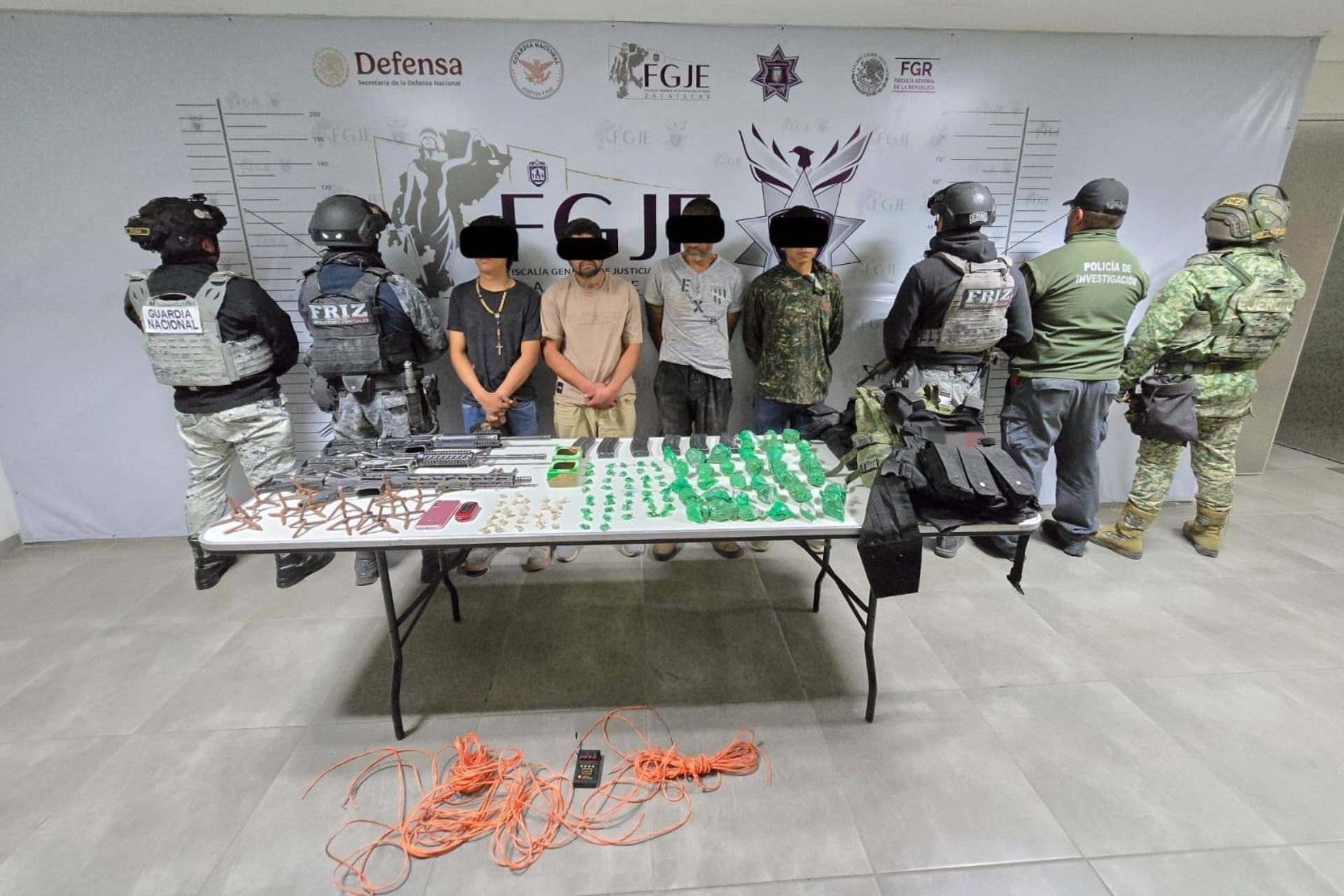 El operativo y las detenciones se dan en un contexto de violencia persistente en Zacatecas, uno de los estados con mayores índices de enfrentamientos entre grupos delictivos y fuerzas de seguridad en el país, resaltando los retos de seguridad en la región.