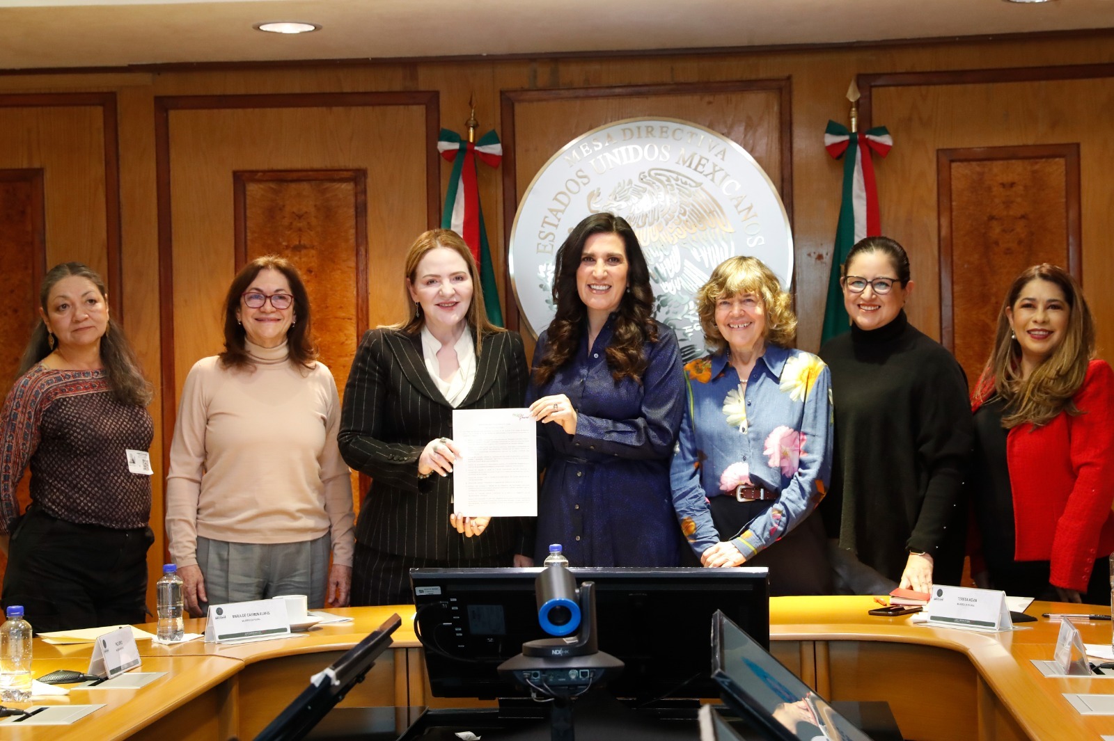 Red de Mujeres en Plural plantea incorporar a la ley acciones afirmativas, sanciones por incumplimiento y fortalecer medidas contra la violencia política de género ante eventual reforma electoral.