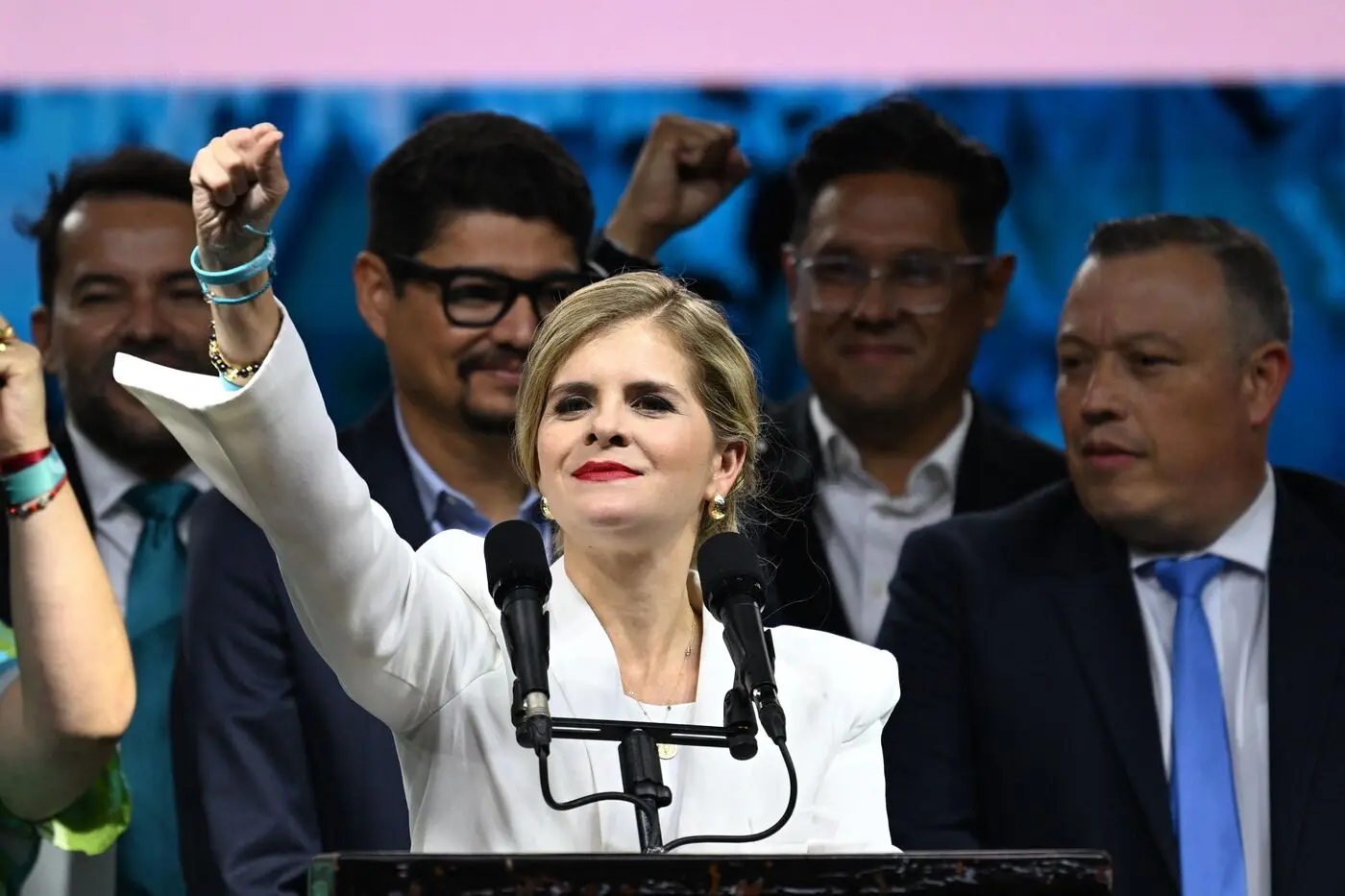 La presidenta Claudia Sheinbaum destacó la victoria en primera vuelta de Laura Fernández Delgado y ratificó la disposición de México para fortalecer relaciones bilaterales.