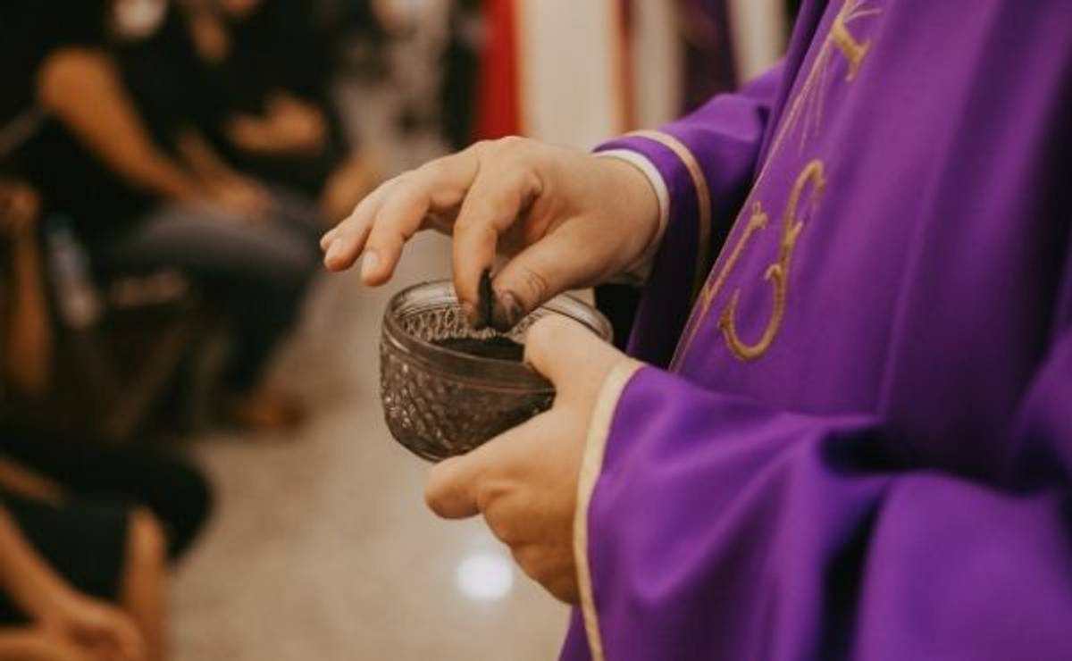 El 18 de febrero marcó el inicio de la Cuaresma en el calendario litúrgico cristiano con la celebración del Miércoles de Ceniza, dando paso a un periodo de reflexión, ayuno y preparación espiritual que culminará con la Semana Santa y la Pascua.