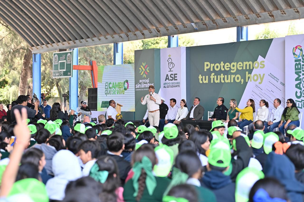 El Gobernador Ricardo Gallardo Cardona inauguró obras en San Ciro de Acosta y Rioverde; asegura que su administración prioriza proyectos que elevan la calidad de vida.