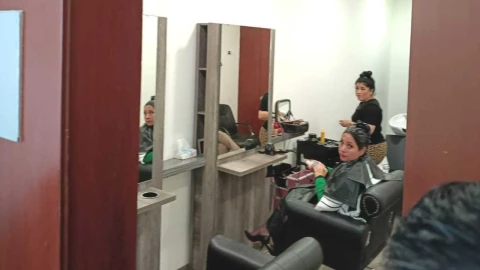 Tras desatar críticas por contradicción con discurso de austeridad, personal del Senado colocó sellos de clausura en el espacio recientemente reabierto.