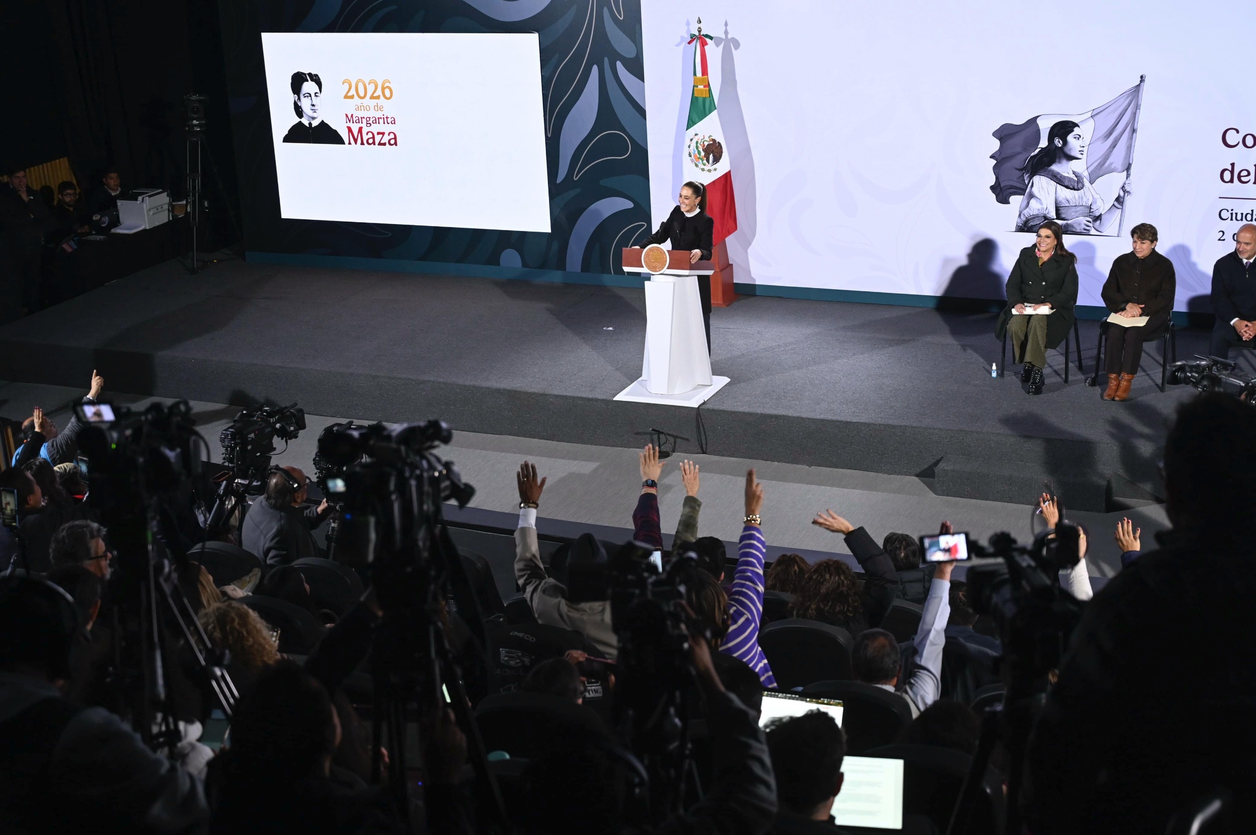 La presidenta afirmó que su reclamo a diputados locales fue un llamado general a mantener cercanía con la población, tras constatar la pobreza y el rezago que enfrentan jornaleros agrícolas en San Quintín.