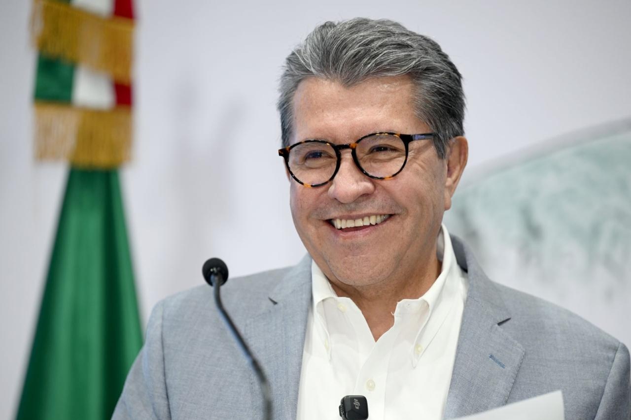 El líder de la Jucopo afirma que la iniciativa presidencial no provocará turbulencia económica y anuncia que 92 aspirantes buscan encabezar la ASF