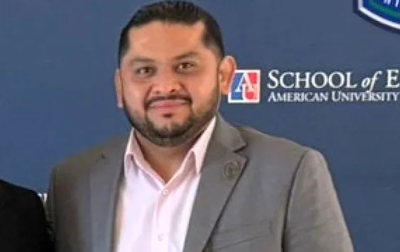 Las víctimas regresaban de un despliegue para destruir laboratorios clandestinos en la sierra de Chihuahua cuando el vehículo en que viajaban cayó a un barranco. Autoridades mexicanas y estadounidenses lamentaron los hechos.