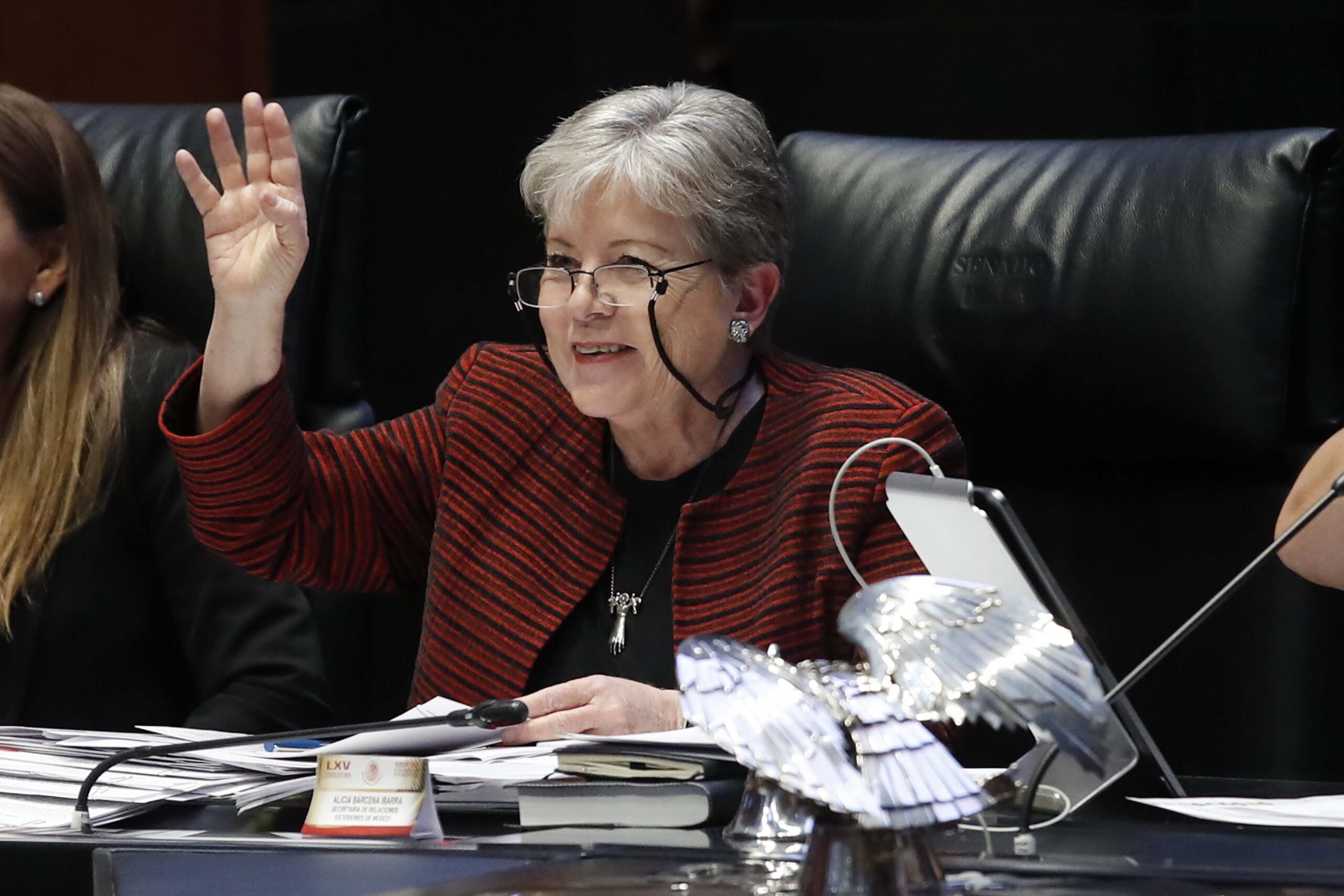 La funcionaria mexicana afirmó en Barcelona que el unilateralismo de las potencias ha debilitado al sistema multilateral y urgió a construir una gobernanza global más justa y representativa.