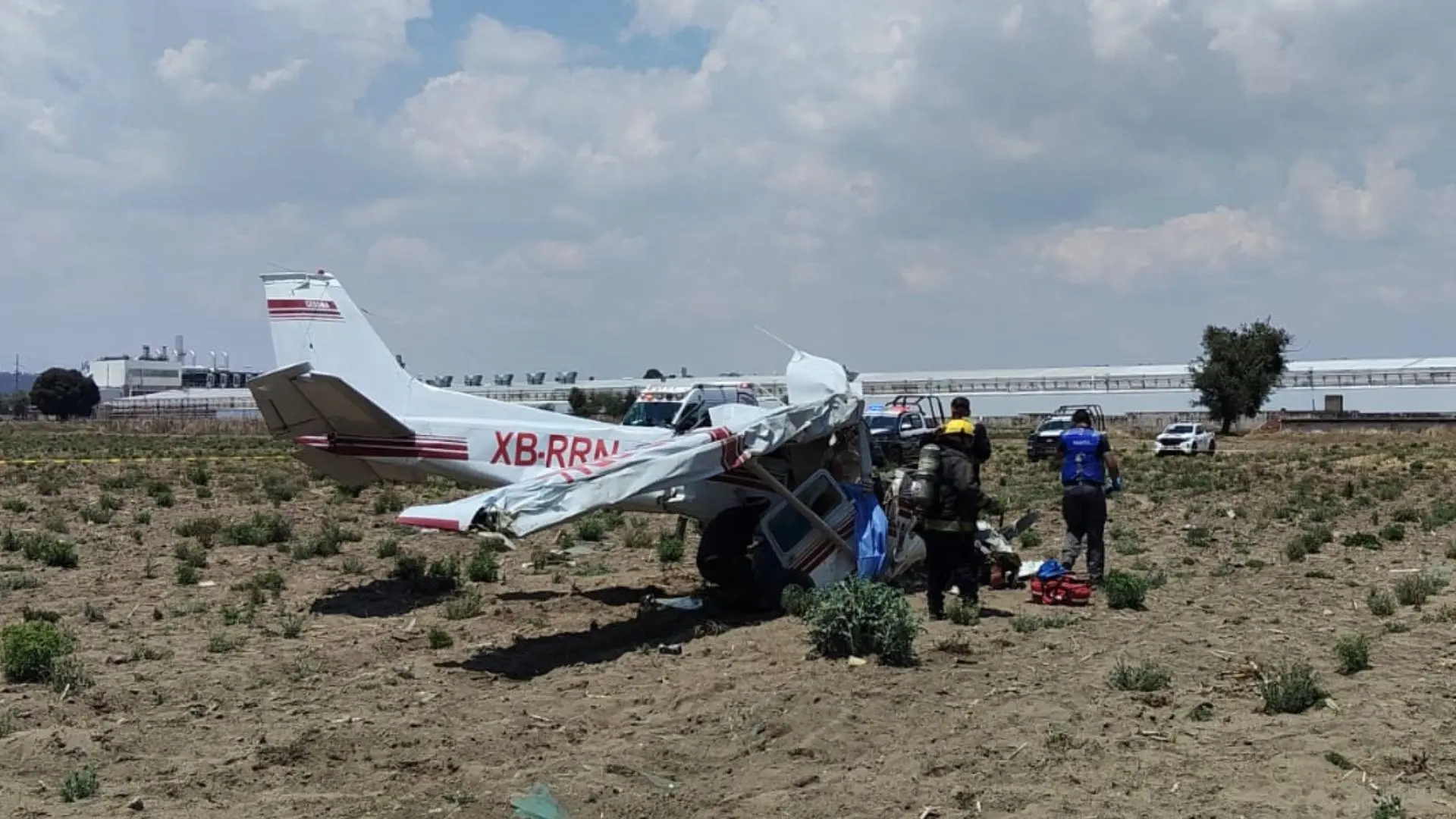 La aeronave se precipitó en Huejotzingo poco después de despegar del aeropuerto Hermanos Serdán; investigan posible falla mecánica.