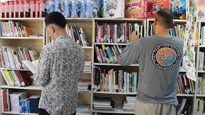 El diputado Eduardo Gaona Domínguez presentó una iniciativa en la Cámara de Diputados para establecer bibliotecas en los centros de reclusión, con acervos autorizados por la autoridad penitenciaria y aplicación gradual, sin requerir recursos adicionales.