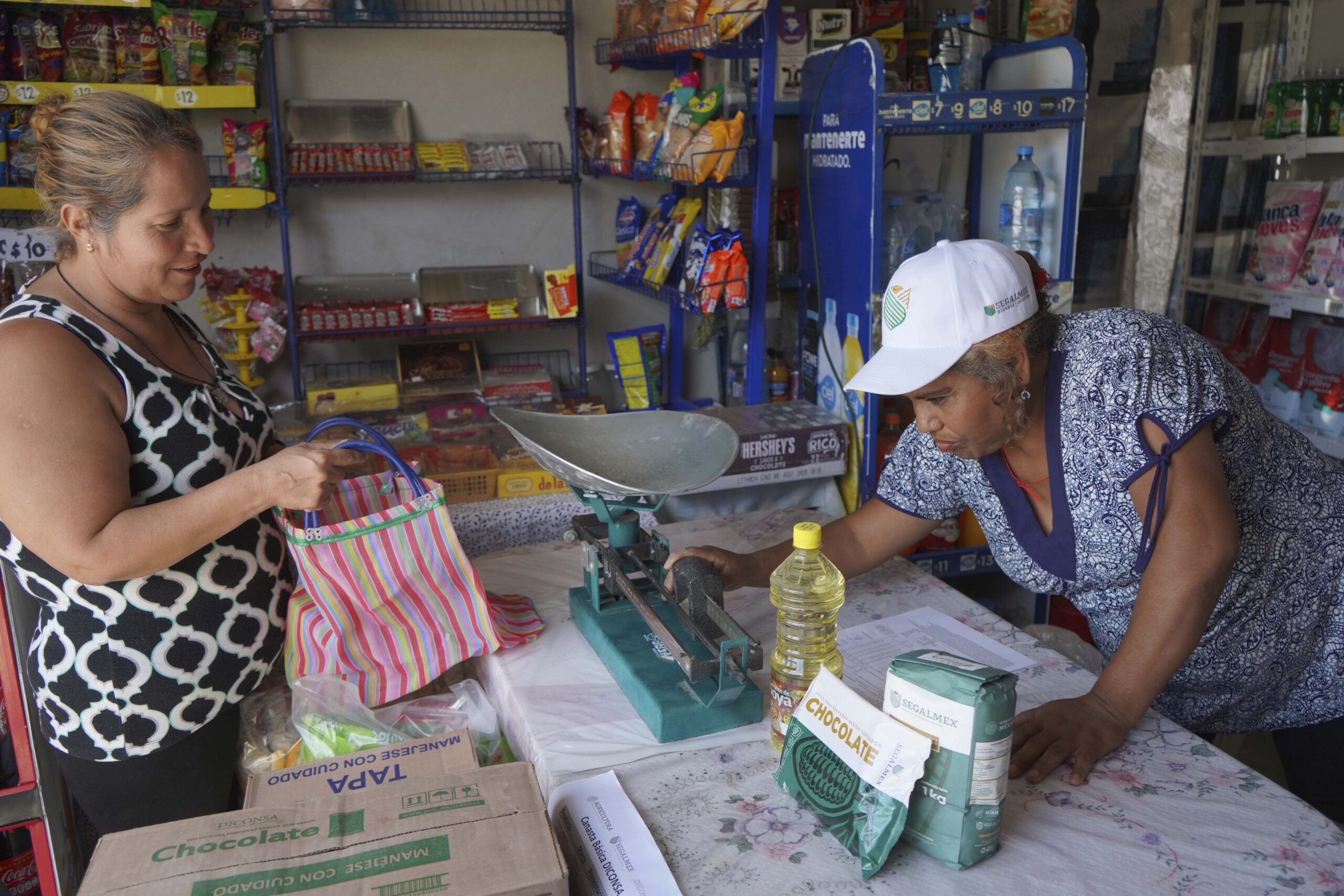 La dependencia informó que la canasta Pacic promedia 844 pesos, por debajo del tope oficial. También mantendrá operativos en gasolineras, tiendas y restaurantes para frenar cobros excesivos.