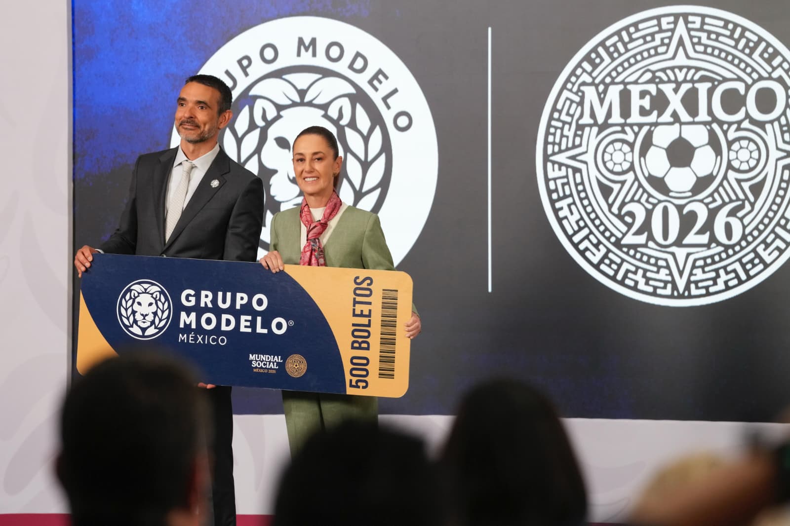 La presidenta plantea que la Copa del Mundo sea motor de salud, turismo y cohesión social; prevé millones de visitantes y lanza el “Mundial social”.