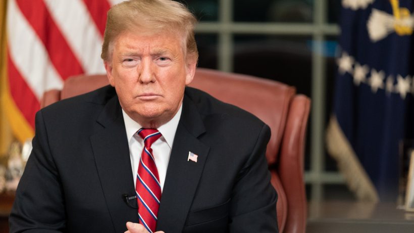 El presidente de Estados Unidos endurece su retórica contra Teherán en medio de la guerra en Medio Oriente; fija plazo para reabrir el estratégico estrecho de Ormuz y advierte posibles ataques a infraestructura iraní.