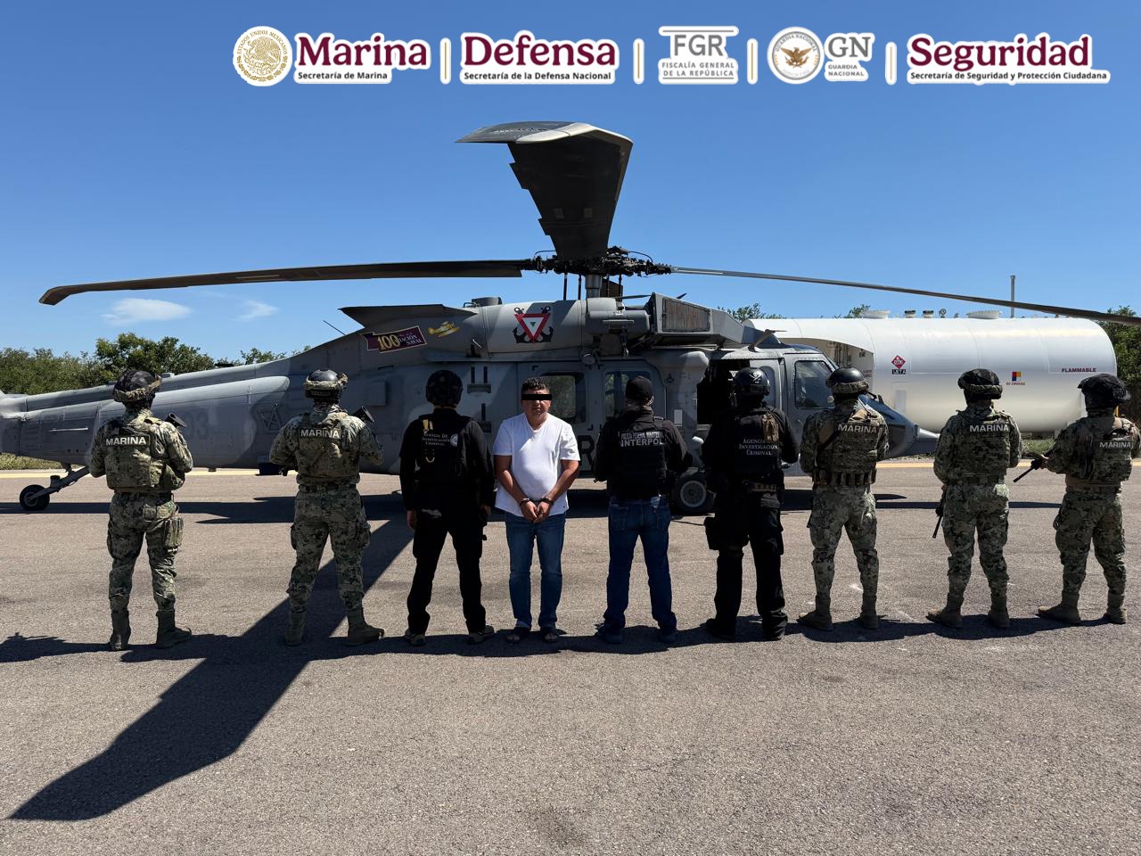 Fuerzas federales detuvieron a Audias “N”, alias “El Jardinero”, señalado como generador de violencia y requerido por Estados Unidos, así como a César “N”, “Güero Conta”, presunto responsable de lavar recursos para la estructura financiera del CJNG.