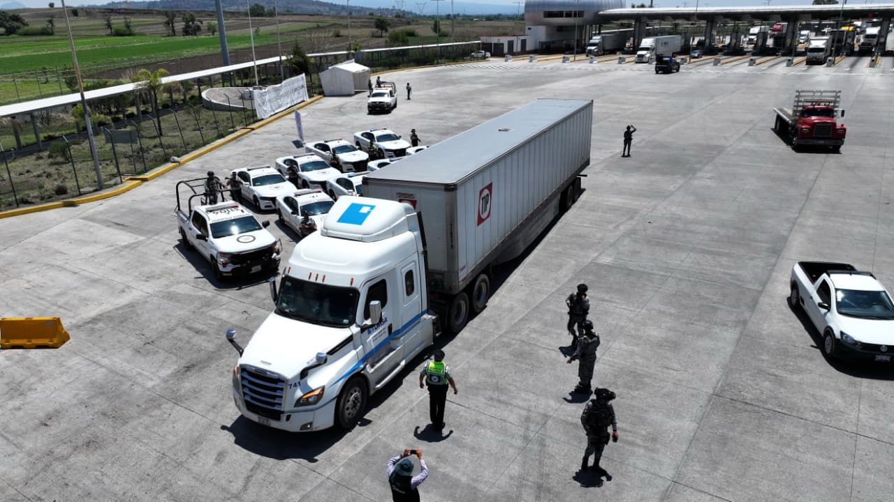 Guillermo Briseño Lobera, comandante de la Guardia Nacional, informó que se acordó con cámaras del transporte mantener denuncias activas, comunicación permanente y atención focalizada en los tramos con mayor incidencia delictiva.