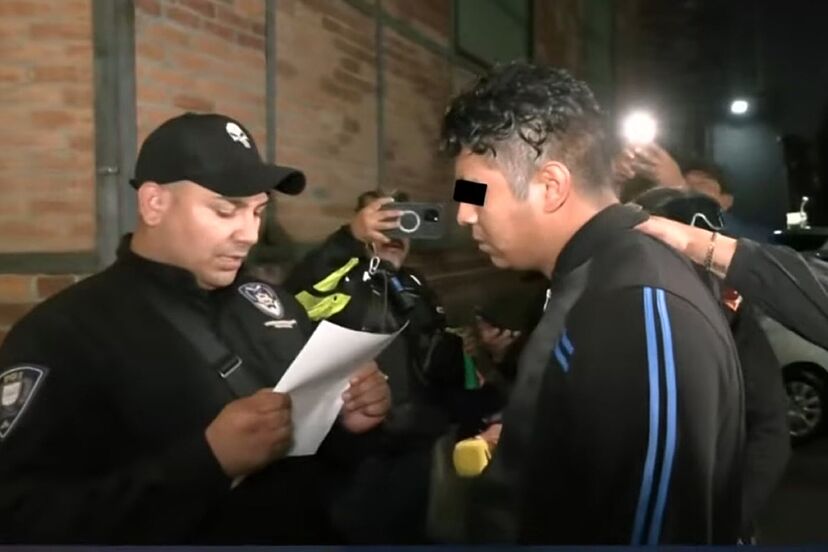 La Fiscalía capitalina aseguró que cuenta con indicios biológicos y otros datos de prueba que vinculan al detenido con el feminicidio de Edith Guadalupe; también rechazó versiones de redes sociales sobre una presunta fabricación de culpables.