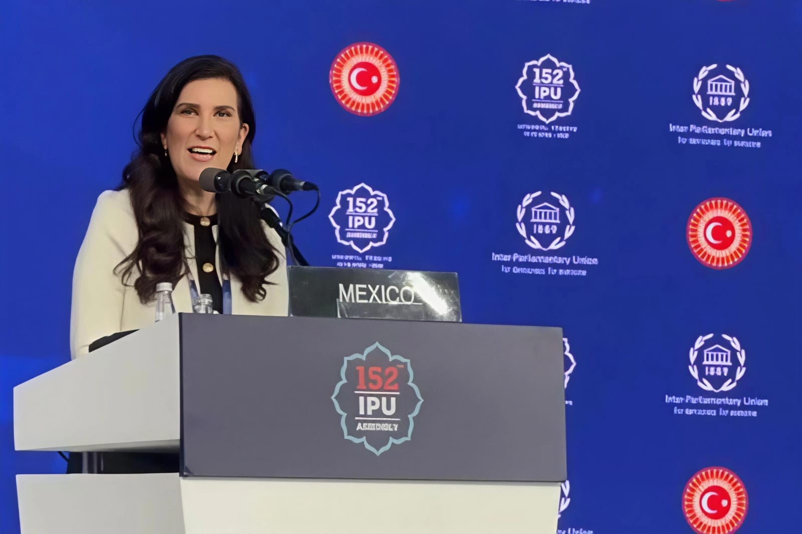 Desde la 152ª Asamblea de la Unión Interparlamentaria en Estambul, la presidenta de la Mesa Directiva de la Cámara de Diputados afirmó que el diagnóstico internacional abre una ruta para atender con mayor eficacia la crisis de personas desaparecidas en México.